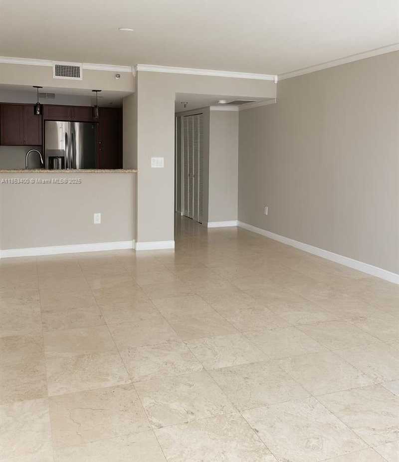Small Image of 555 15TH ST #32D, Miami Number 5