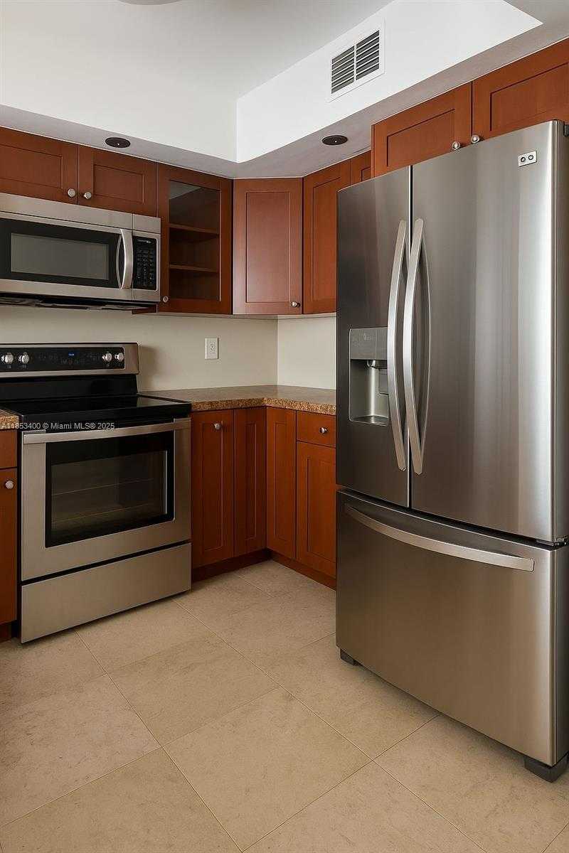 Small Image of 555 15TH ST #32D, Miami Number 8