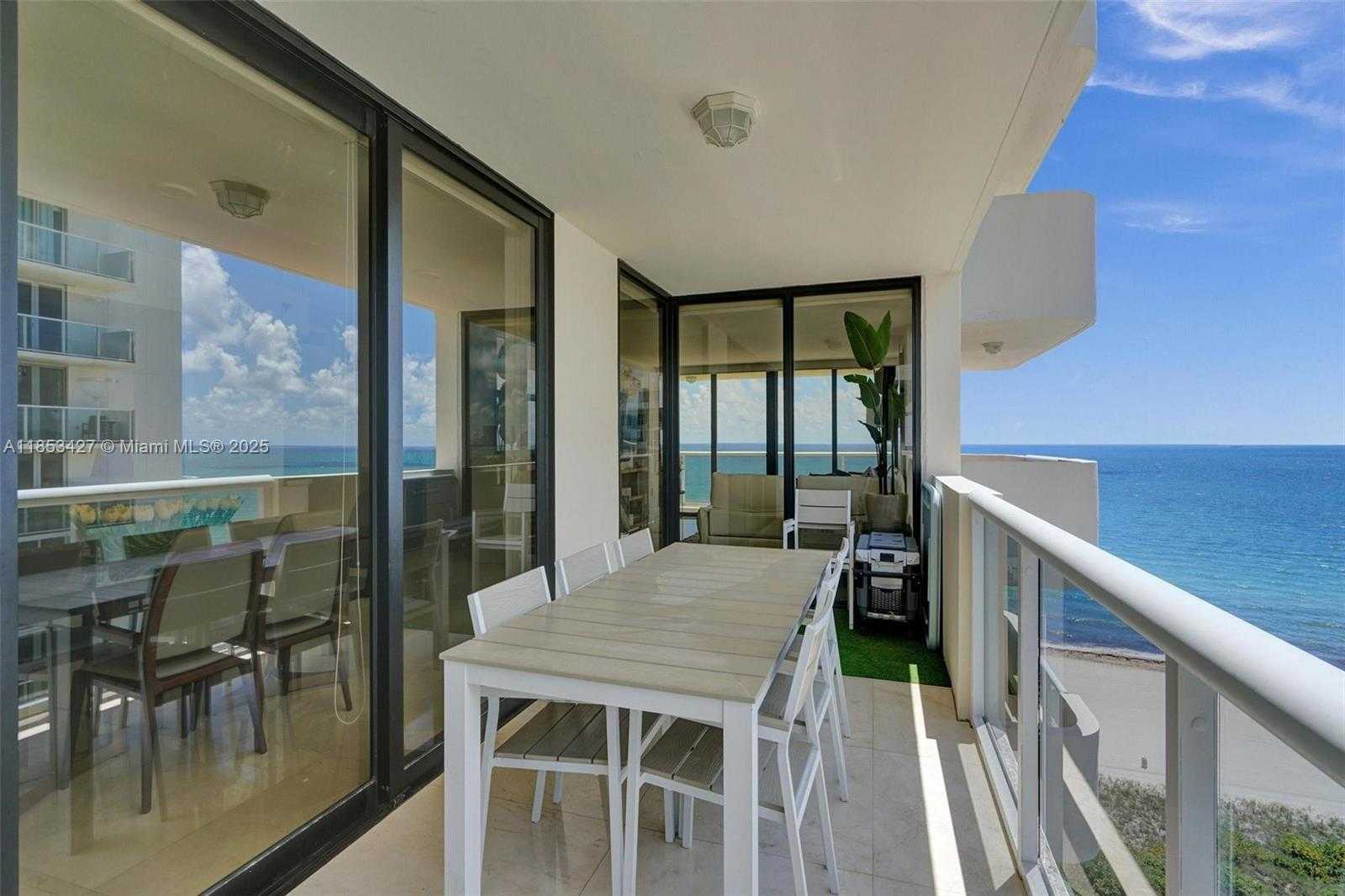 Small Image of 5757 COLLINS AVE #1605, Miami Beach Number 10