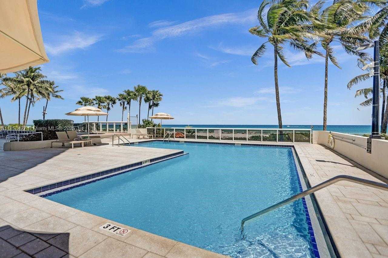 Small Image of 5757 COLLINS AVE #1605, Miami Beach Number 26