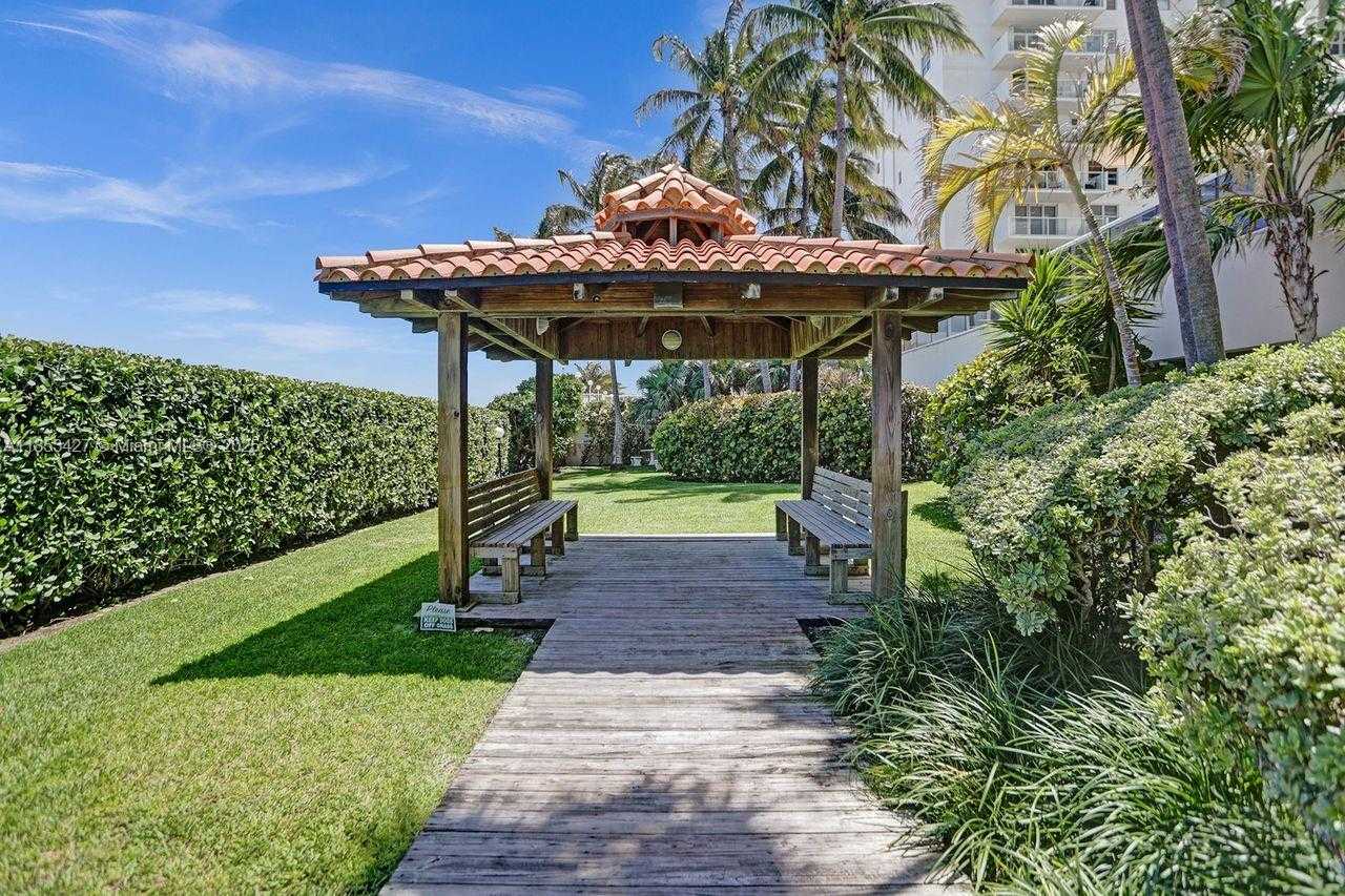 Small Image of 5757 COLLINS AVE #1605, Miami Beach Number 28