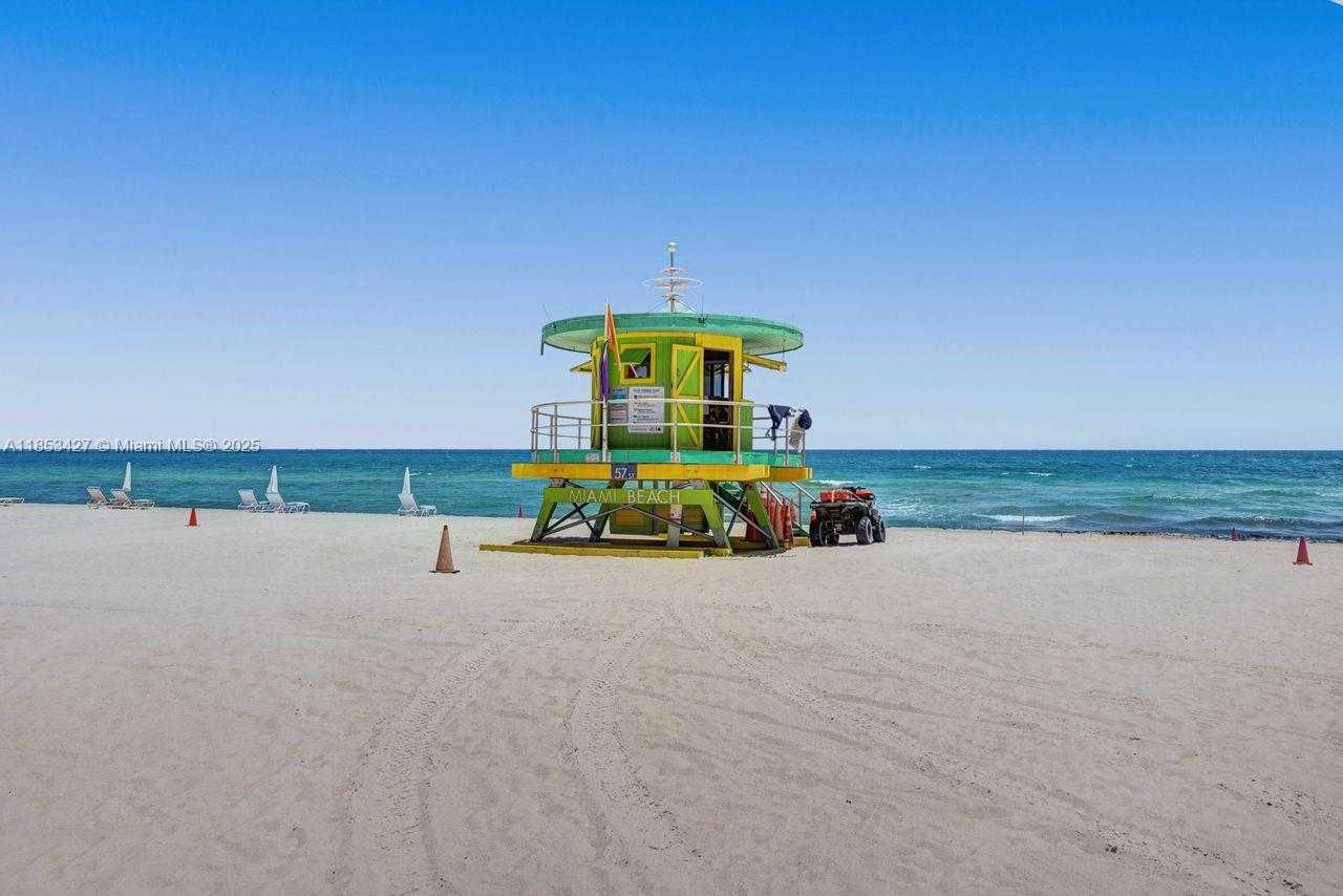 Small Image of 5757 COLLINS AVE #1605, Miami Beach Number 31