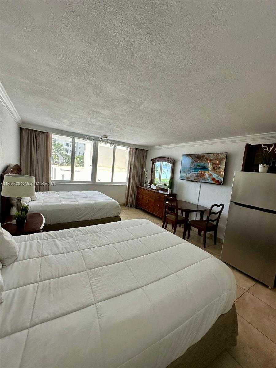Small Image of 19201 COLLINS AVE #108, Sunny Isles Beach Number 16