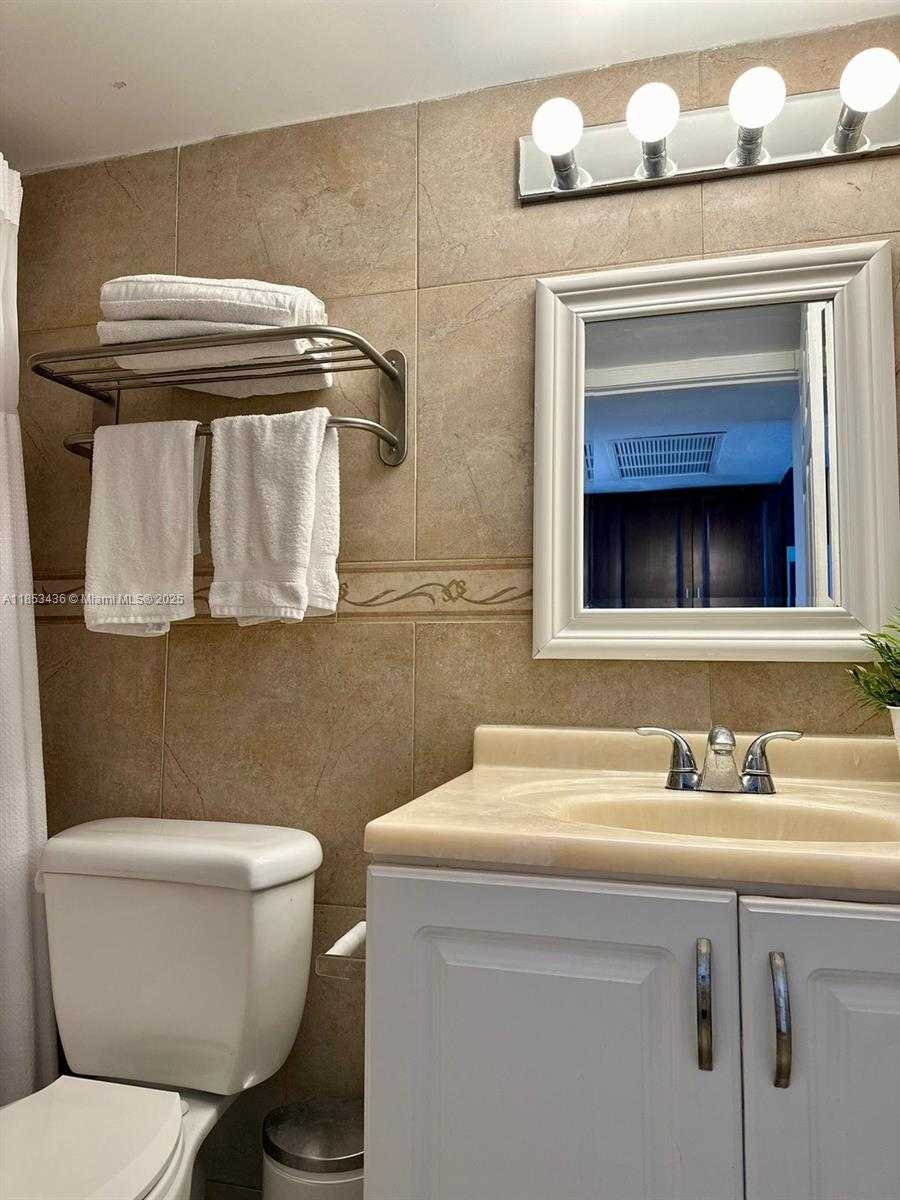 Small Image of 19201 COLLINS AVE #108, Sunny Isles Beach Number 7