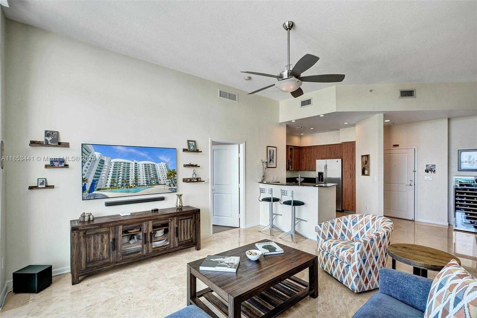 Small Image of 7900 HARBOR ISLAND DR #PH15, North Bay Village Number 13
