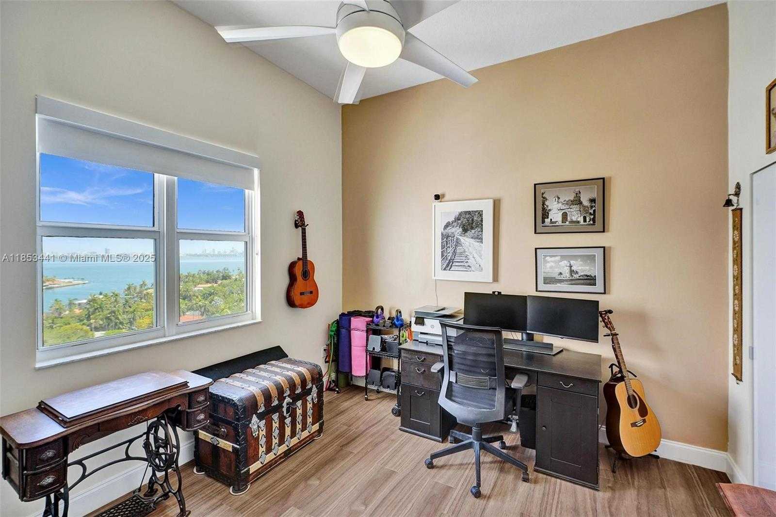 Small Image of 7900 HARBOR ISLAND DR #PH15, North Bay Village Number 33