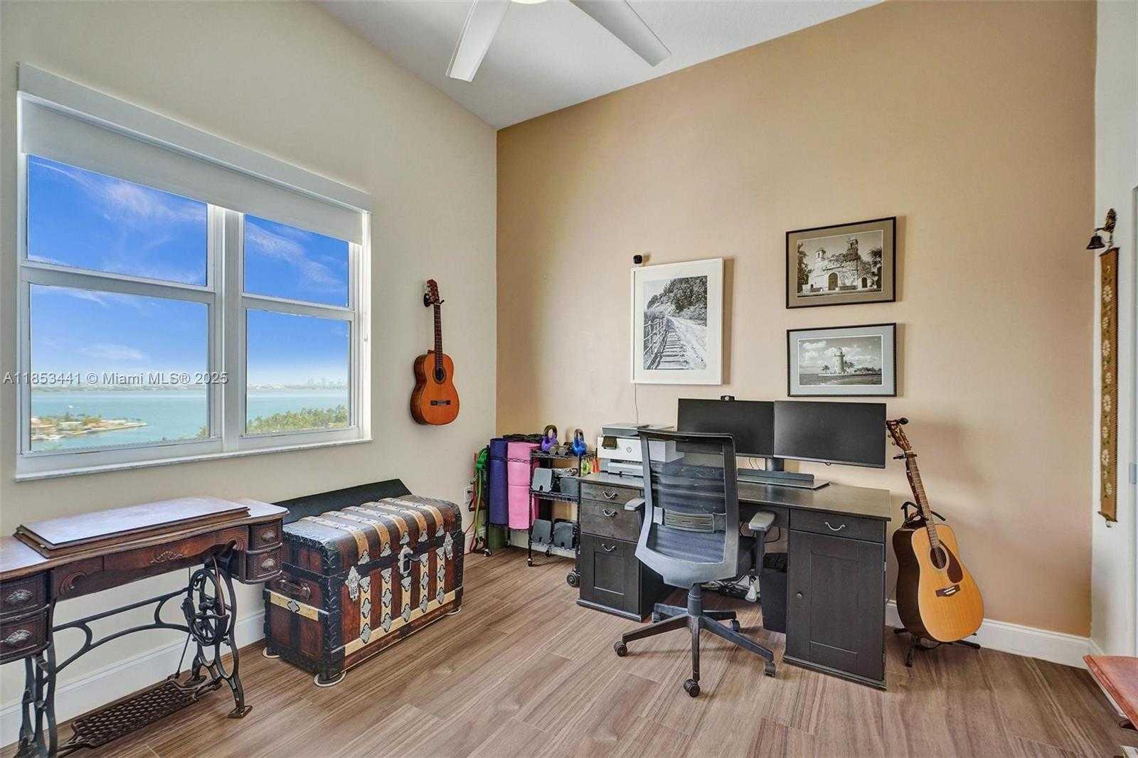 Small Image of 7900 HARBOR ISLAND DR #PH15, North Bay Village Number 34