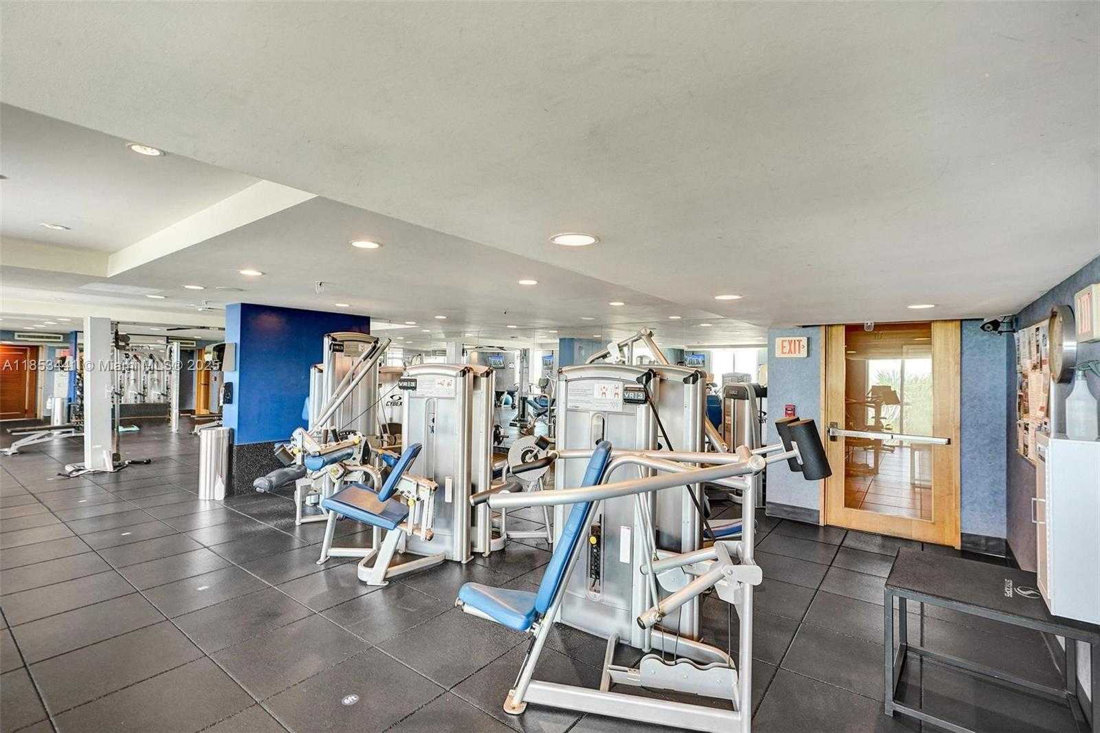 Small Image of 7900 HARBOR ISLAND DR #PH15, North Bay Village Number 58