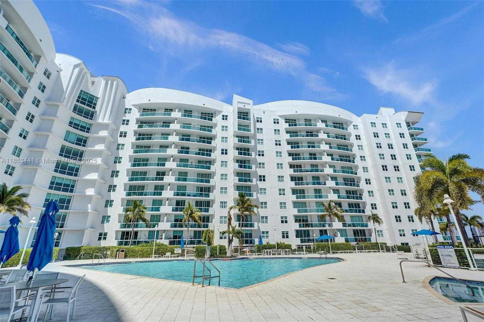 Small Image of 7900 HARBOR ISLAND DR #PH15, North Bay Village Number 68