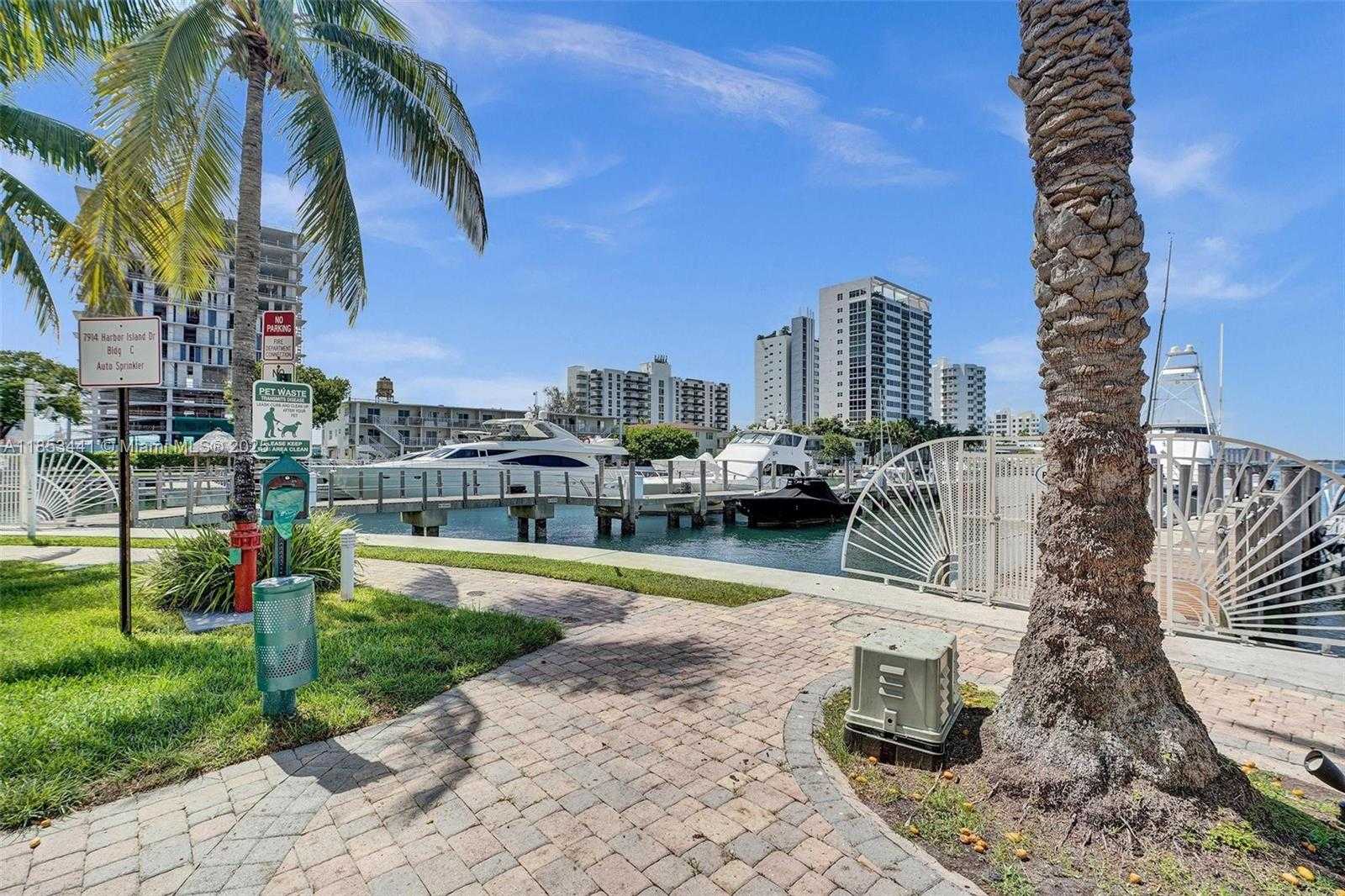 Small Image of 7900 HARBOR ISLAND DR #PH15, North Bay Village Number 76