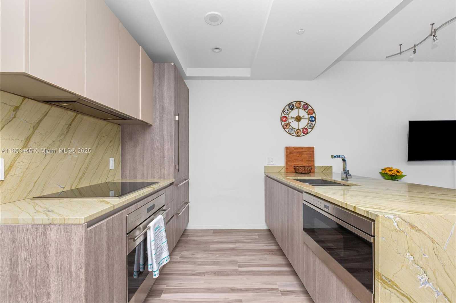 Small Image of 801 SOUTH MIAMI AVE #2503, Miami Number 20