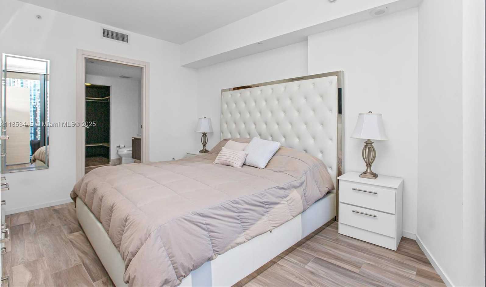 Small Image of 801 SOUTH MIAMI AVE #2503, Miami Number 23