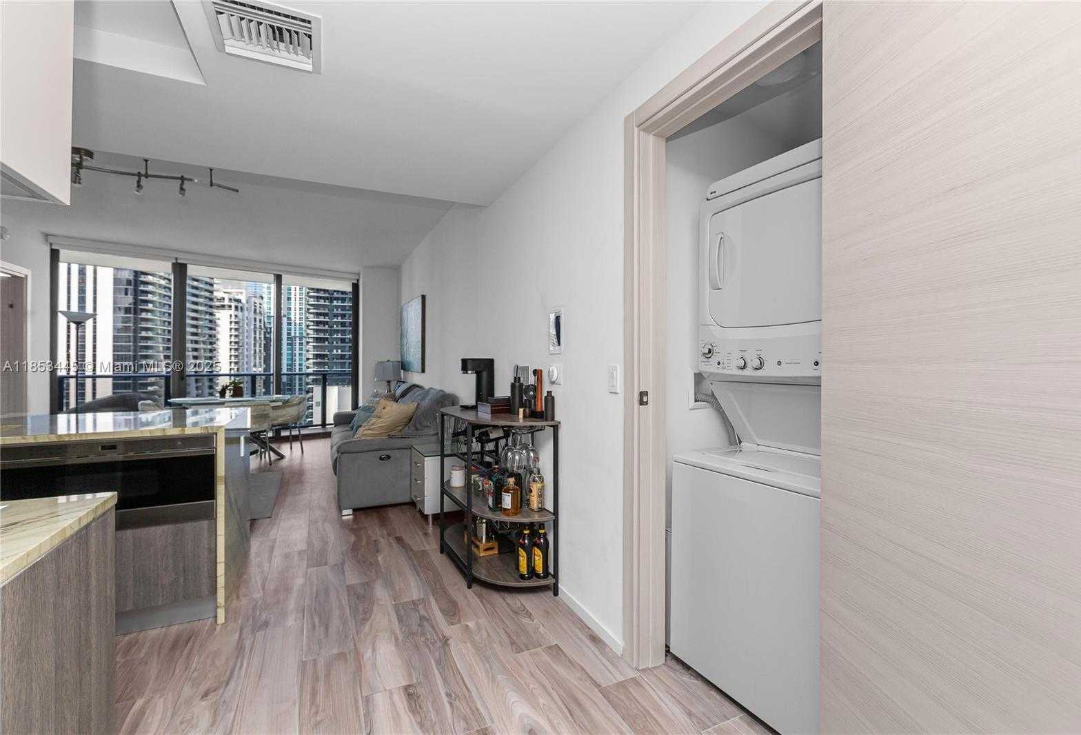 Small Image of 801 SOUTH MIAMI AVE #2503, Miami Number 33