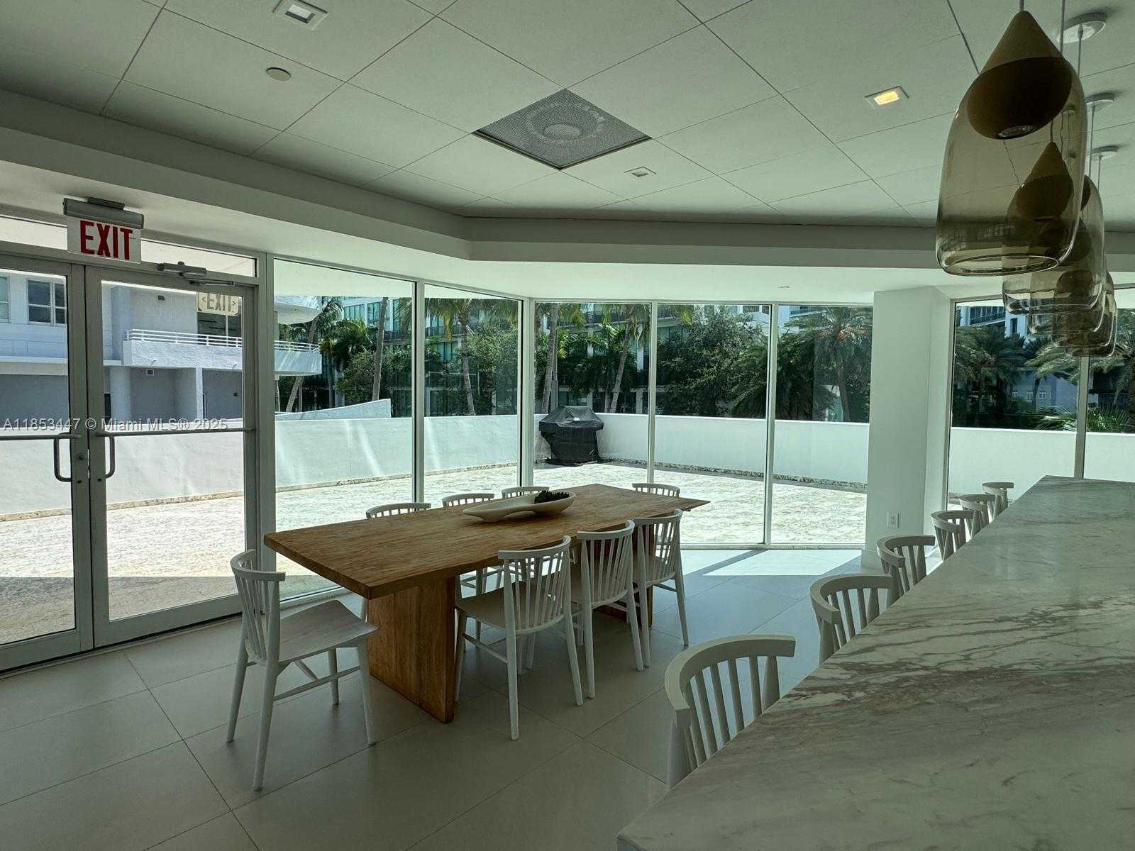 Small Image of 5900 COLLINS AVE #502, Miami Beach Number 12