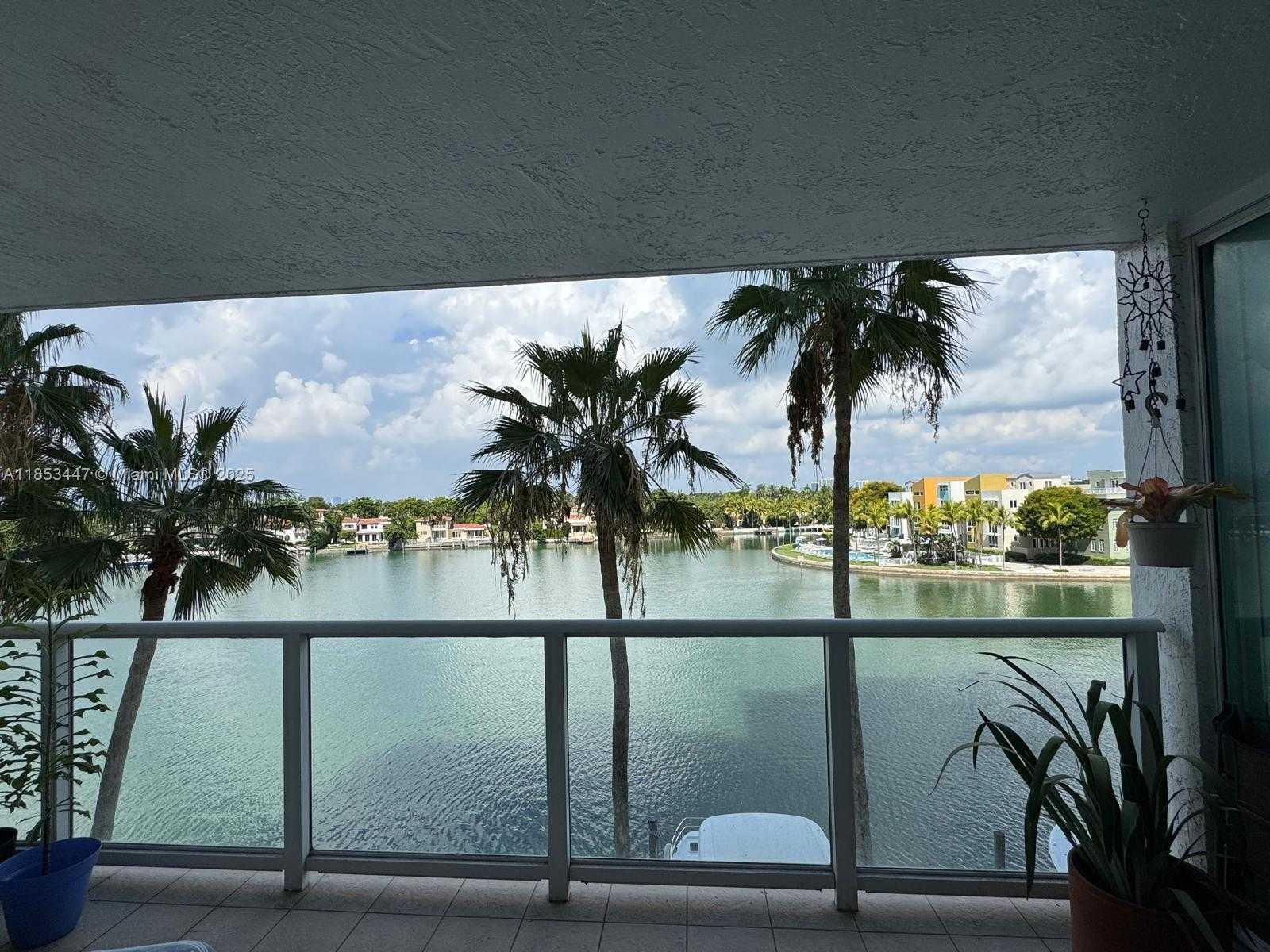 Small Image of 5900 COLLINS AVE #502, Miami Beach Number 17