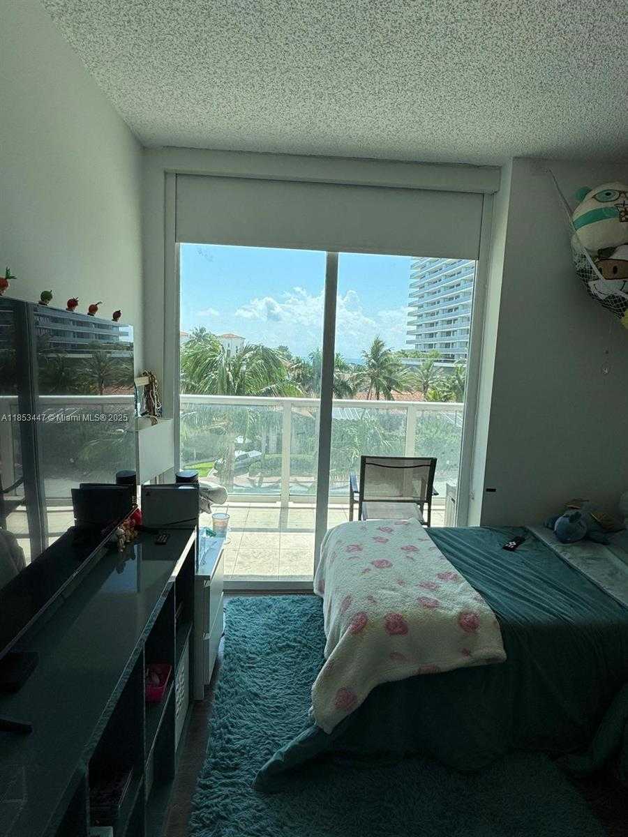 Small Image of 5900 COLLINS AVE #502, Miami Beach Number 27