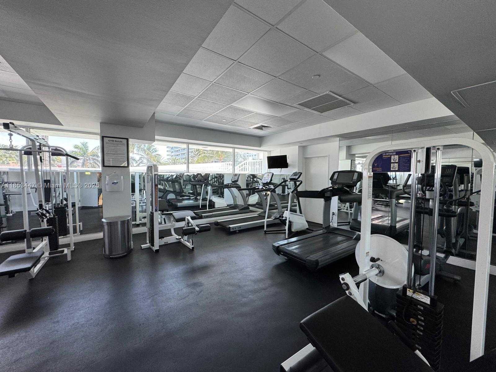 Small Image of 5900 COLLINS AVE #502, Miami Beach Number 8