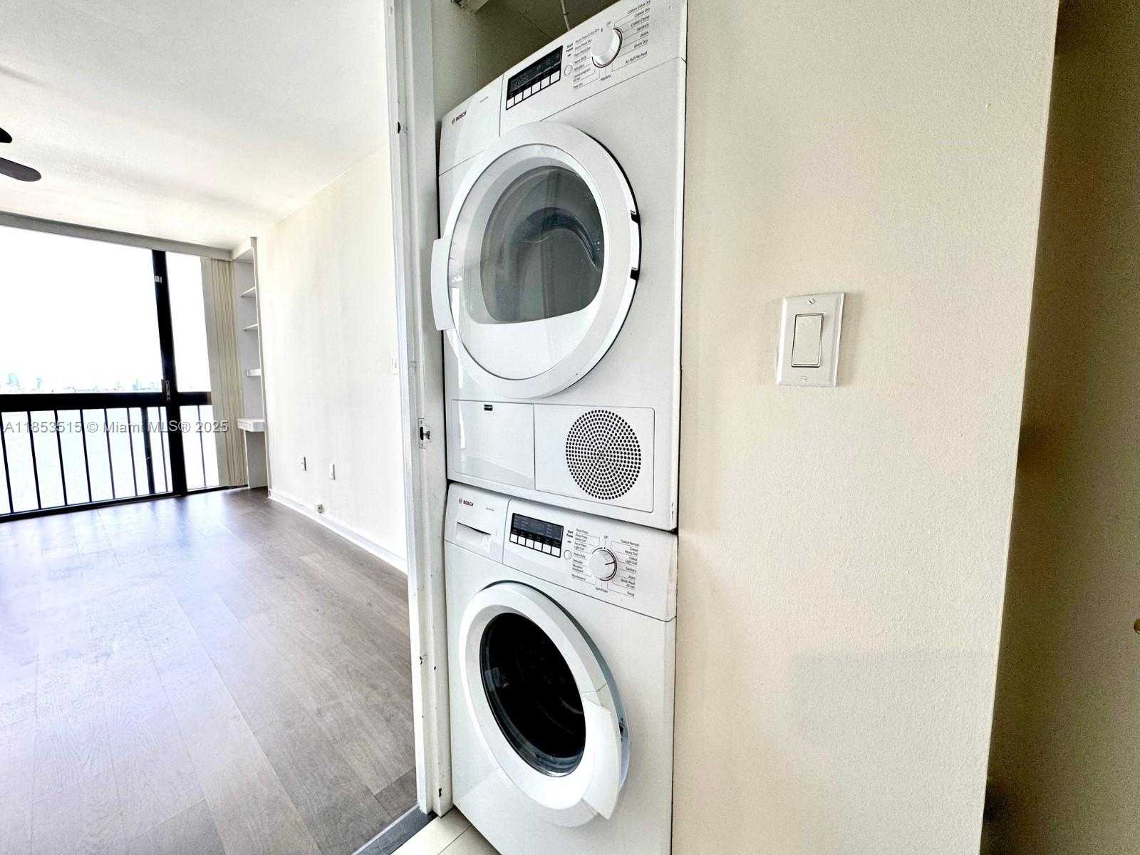 Small Image of 2333 BRICKELL AVE #2607, Miami Number 14