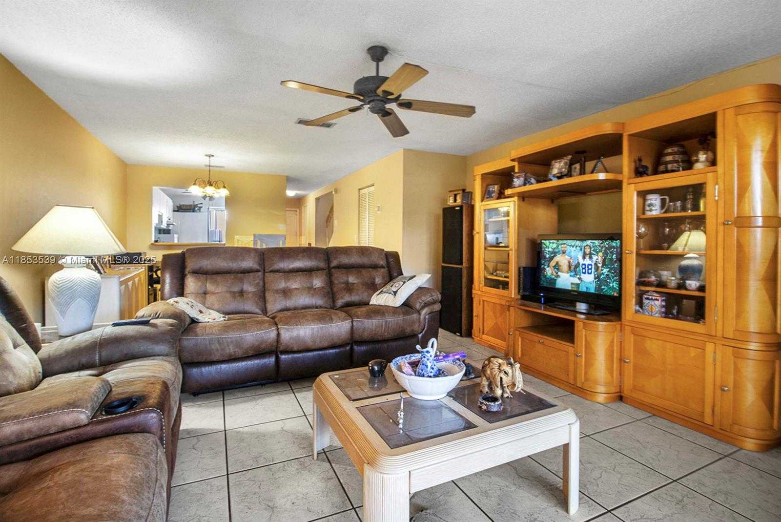 Small Image of 9351 NORTH WEST 14TH CT #247, Pembroke Pines Number 5
