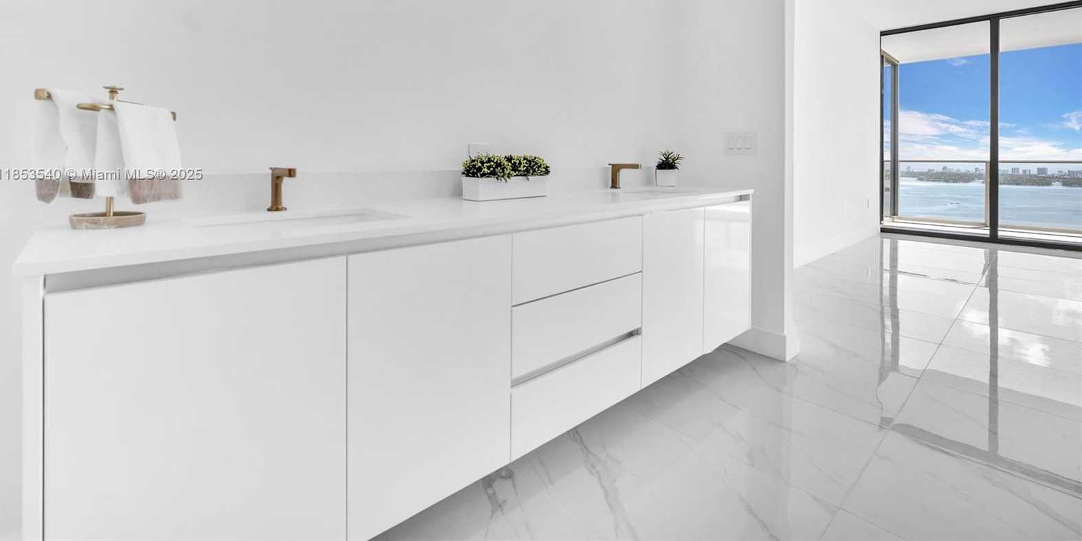 Small Image of 700 24TH ST #4507, Miami Number 26