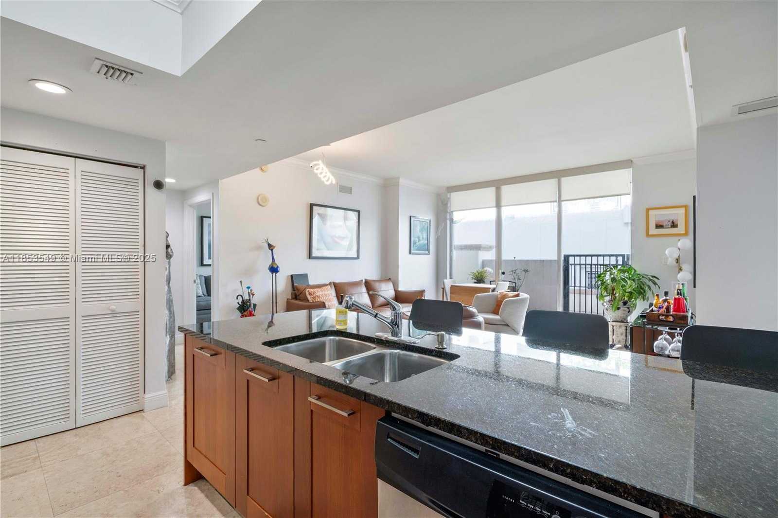 Small Image of 4100 SALZEDO ST #409, Coral Gables Number 16