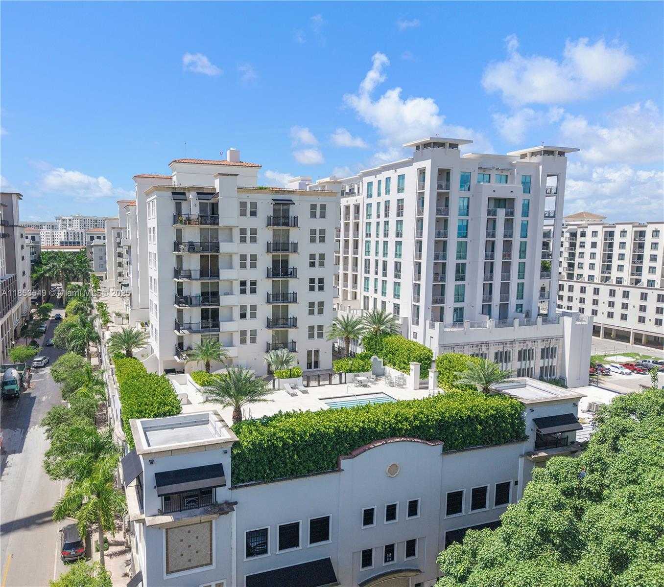Small Image of 4100 SALZEDO ST #409, Coral Gables Number 2