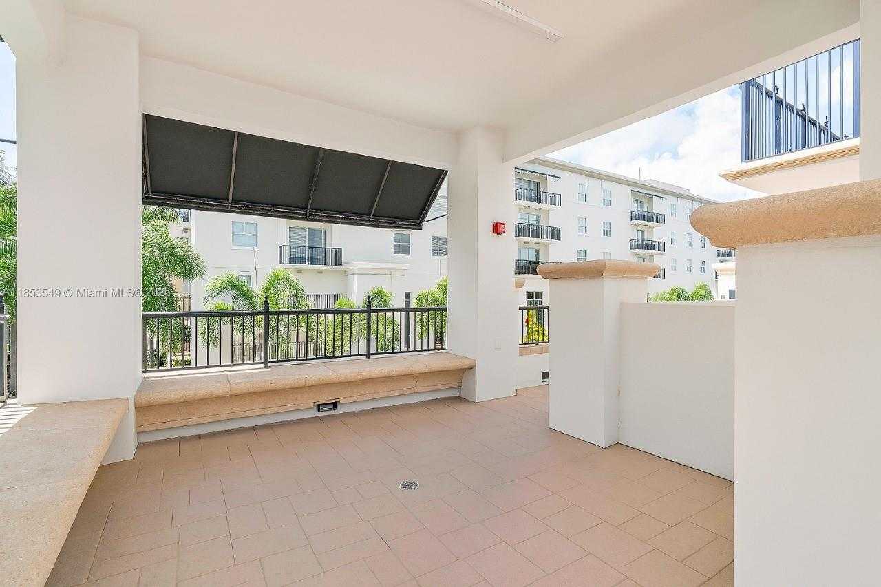 Small Image of 4100 SALZEDO ST #409, Coral Gables Number 23