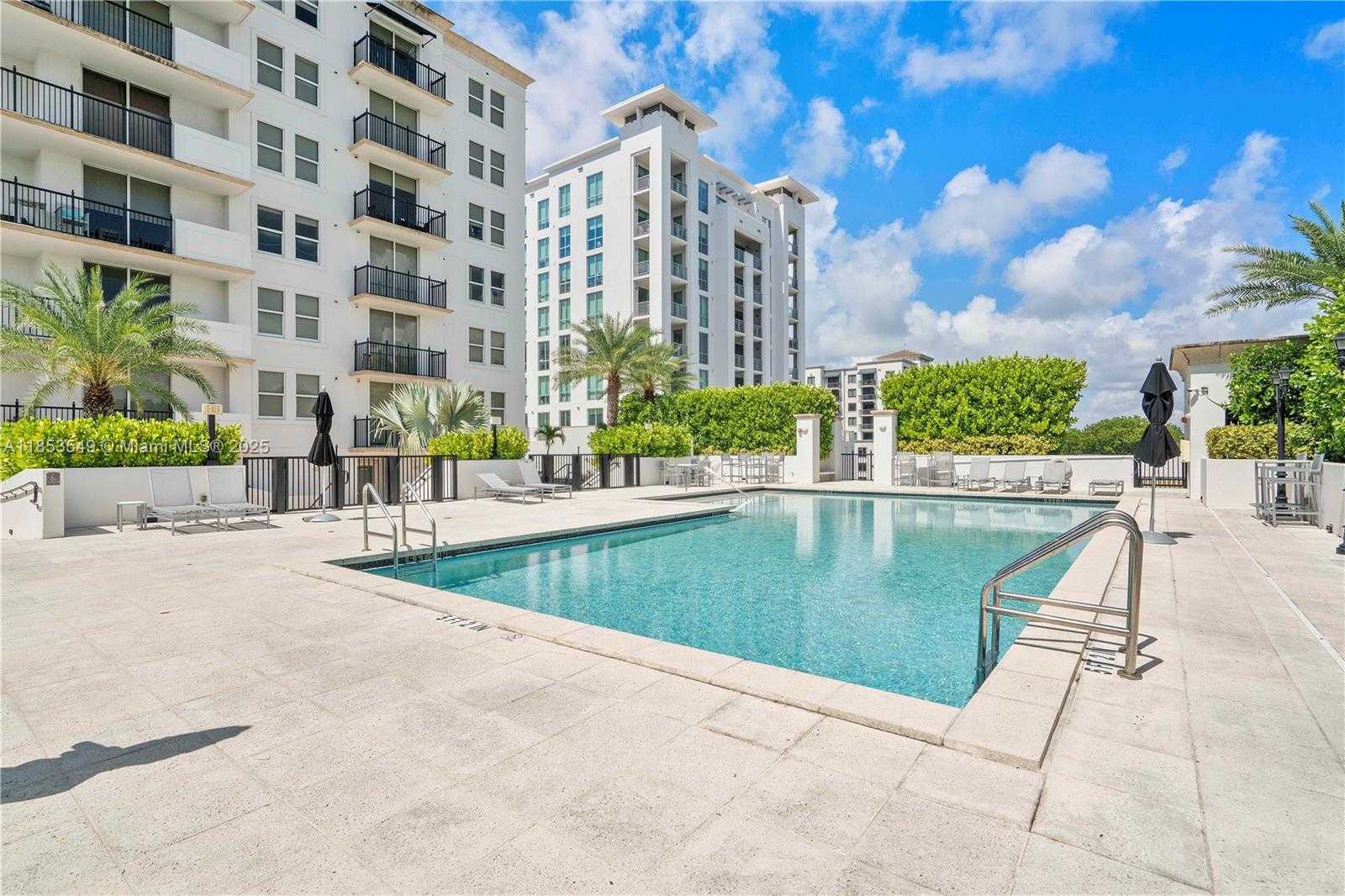 Small Image of 4100 SALZEDO ST #409, Coral Gables Number 31