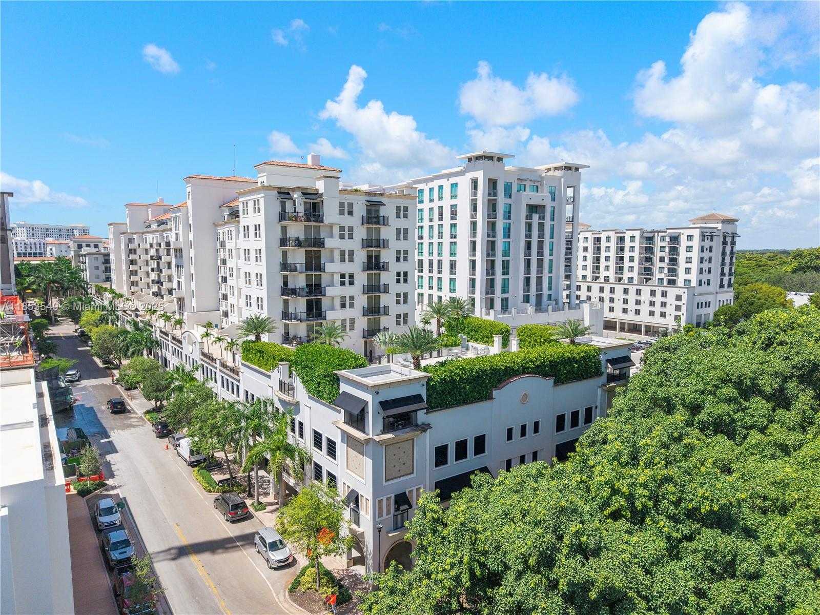 Small Image of 4100 SALZEDO ST #409, Coral Gables Number 34
