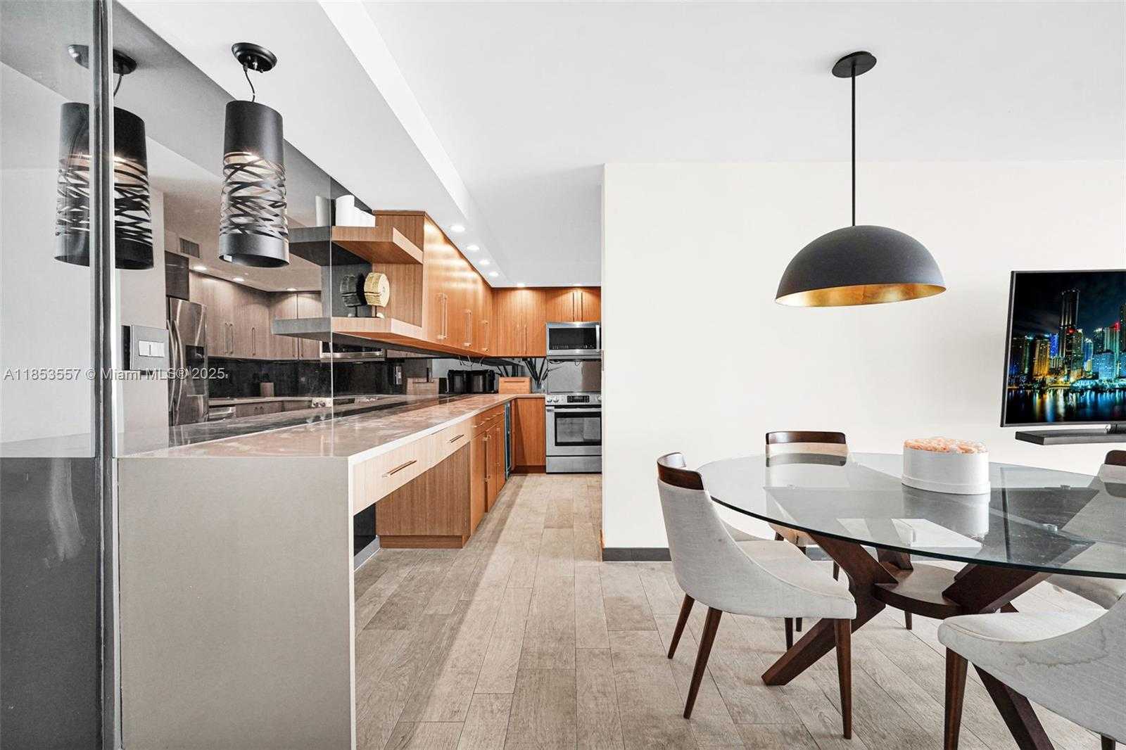 Small Image of 5151 COLLINS AVE #1519, Miami Beach Number 13