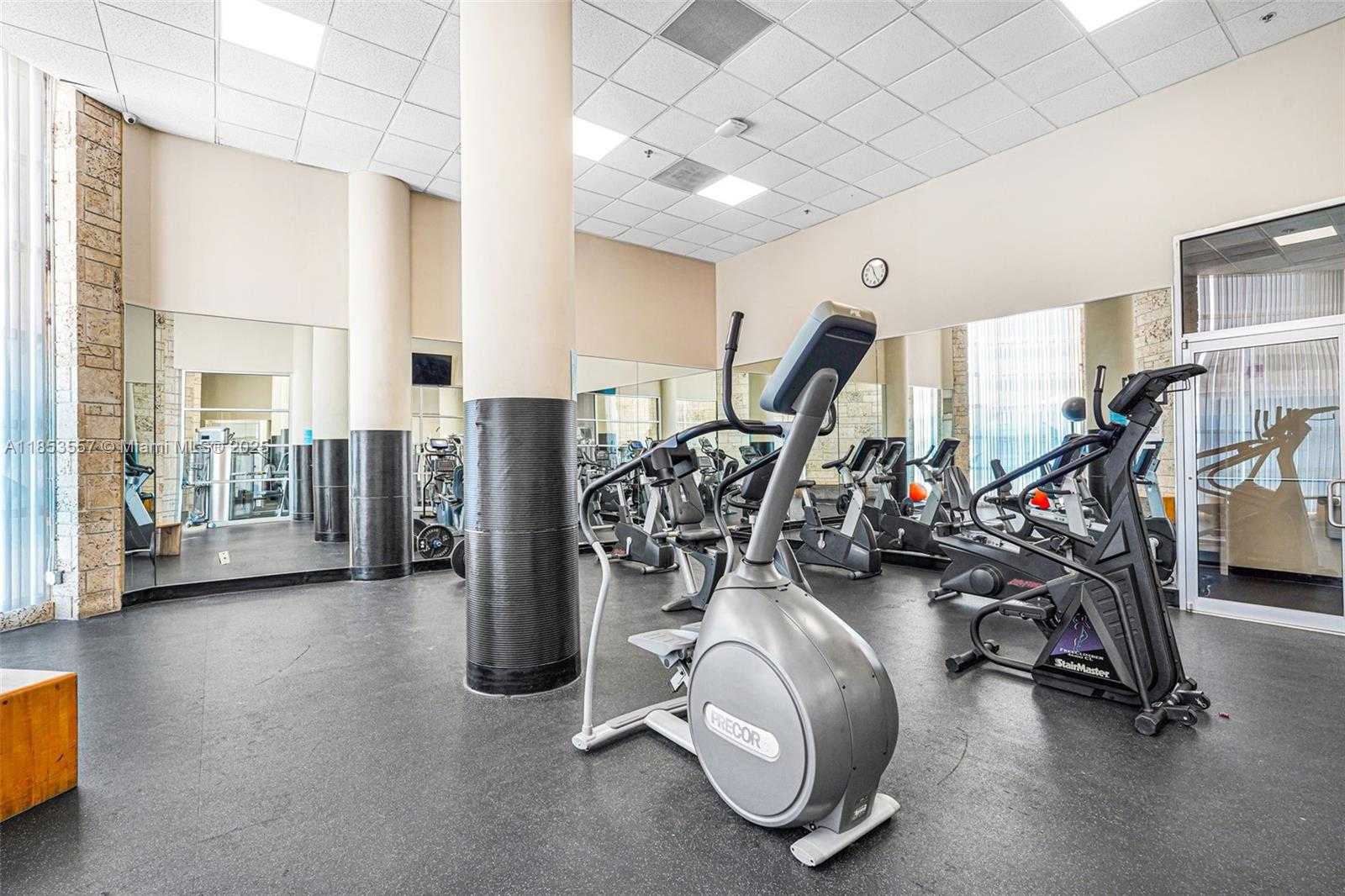 Small Image of 5151 COLLINS AVE #1519, Miami Beach Number 38