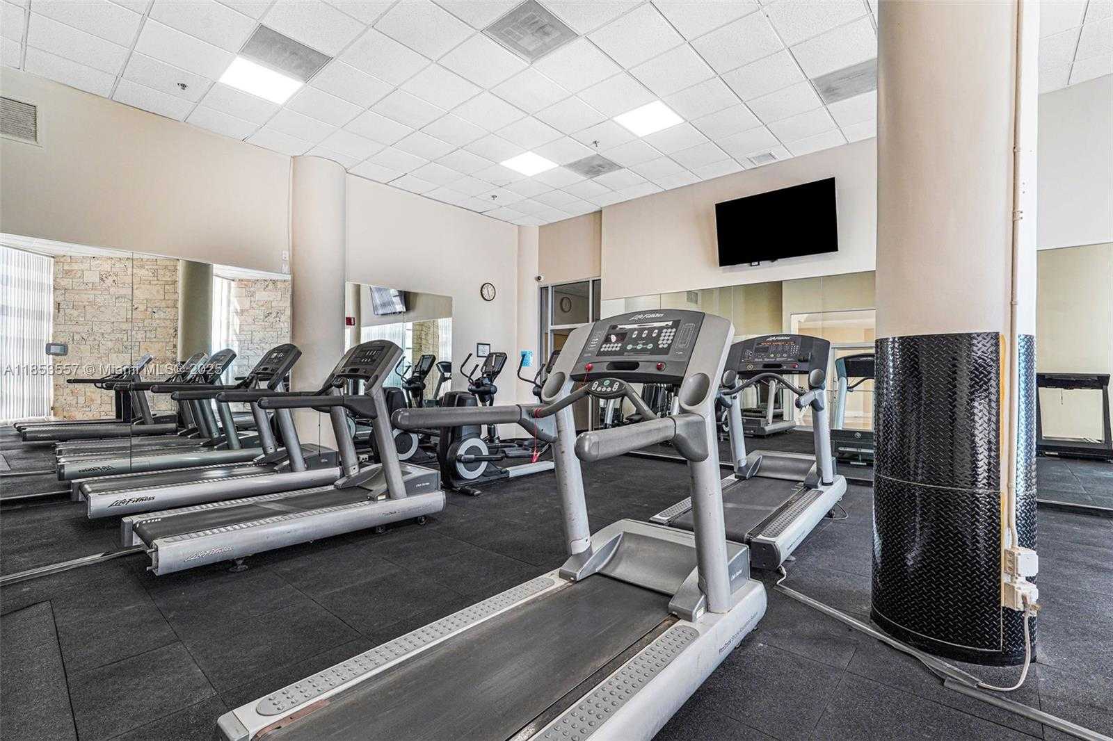 Small Image of 5151 COLLINS AVE #1519, Miami Beach Number 39