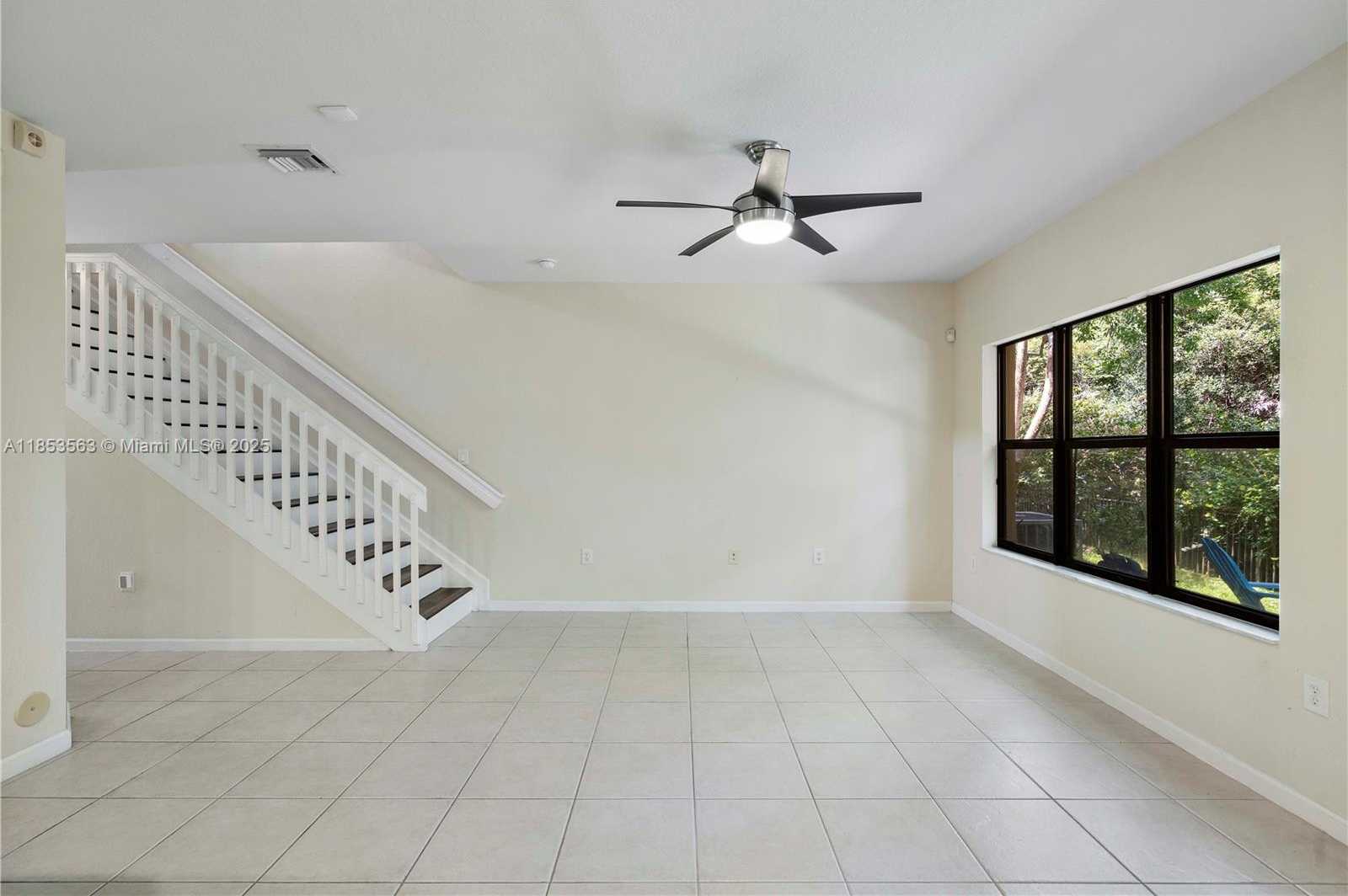 Small Image of 6116 EAST GRAND CYPRESS CIR E, Coconut Creek Number 19