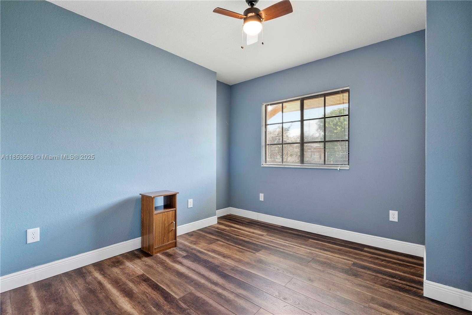 Small Image of 6116 EAST GRAND CYPRESS CIR E, Coconut Creek Number 22