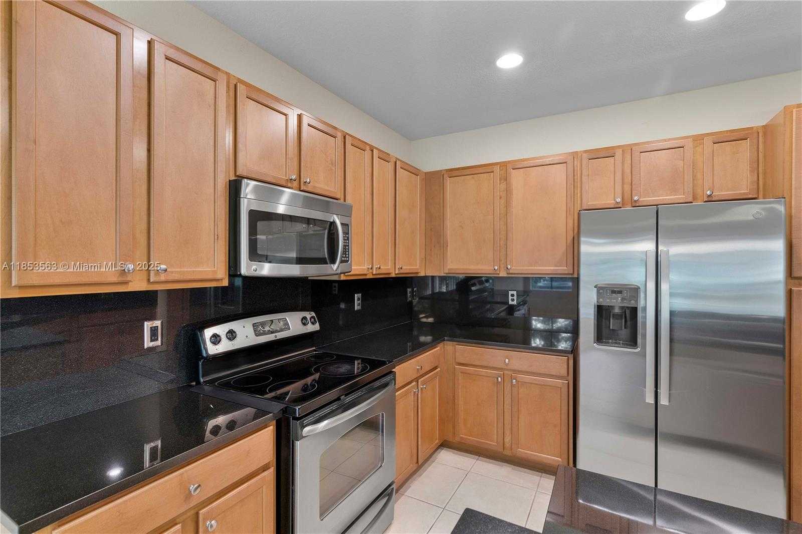 Small Image of 6116 EAST GRAND CYPRESS CIR E, Coconut Creek Number 26