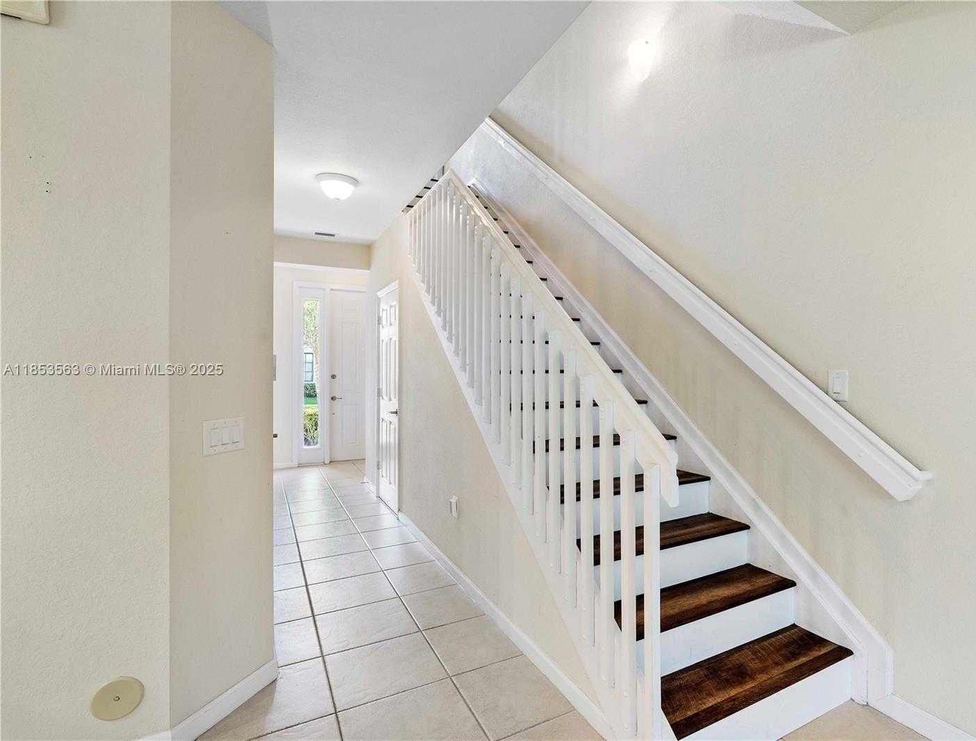 Small Image of 6116 EAST GRAND CYPRESS CIR E, Coconut Creek Number 29