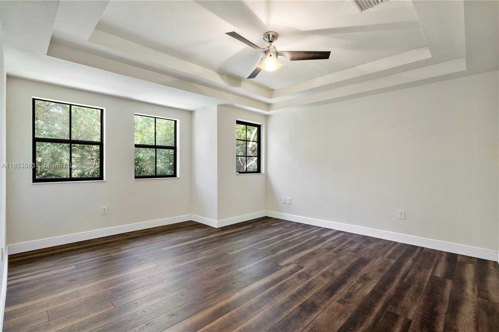 Small Image of 6116 EAST GRAND CYPRESS CIR E, Coconut Creek Number 31