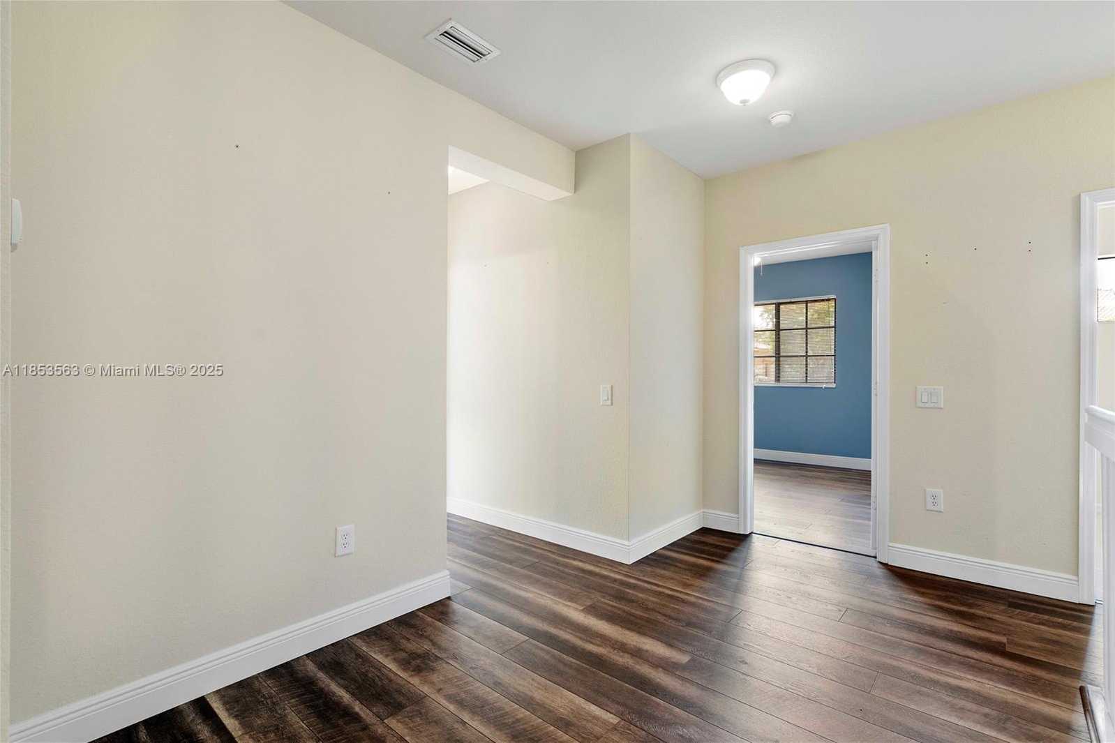 Small Image of 6116 EAST GRAND CYPRESS CIR E, Coconut Creek Number 35