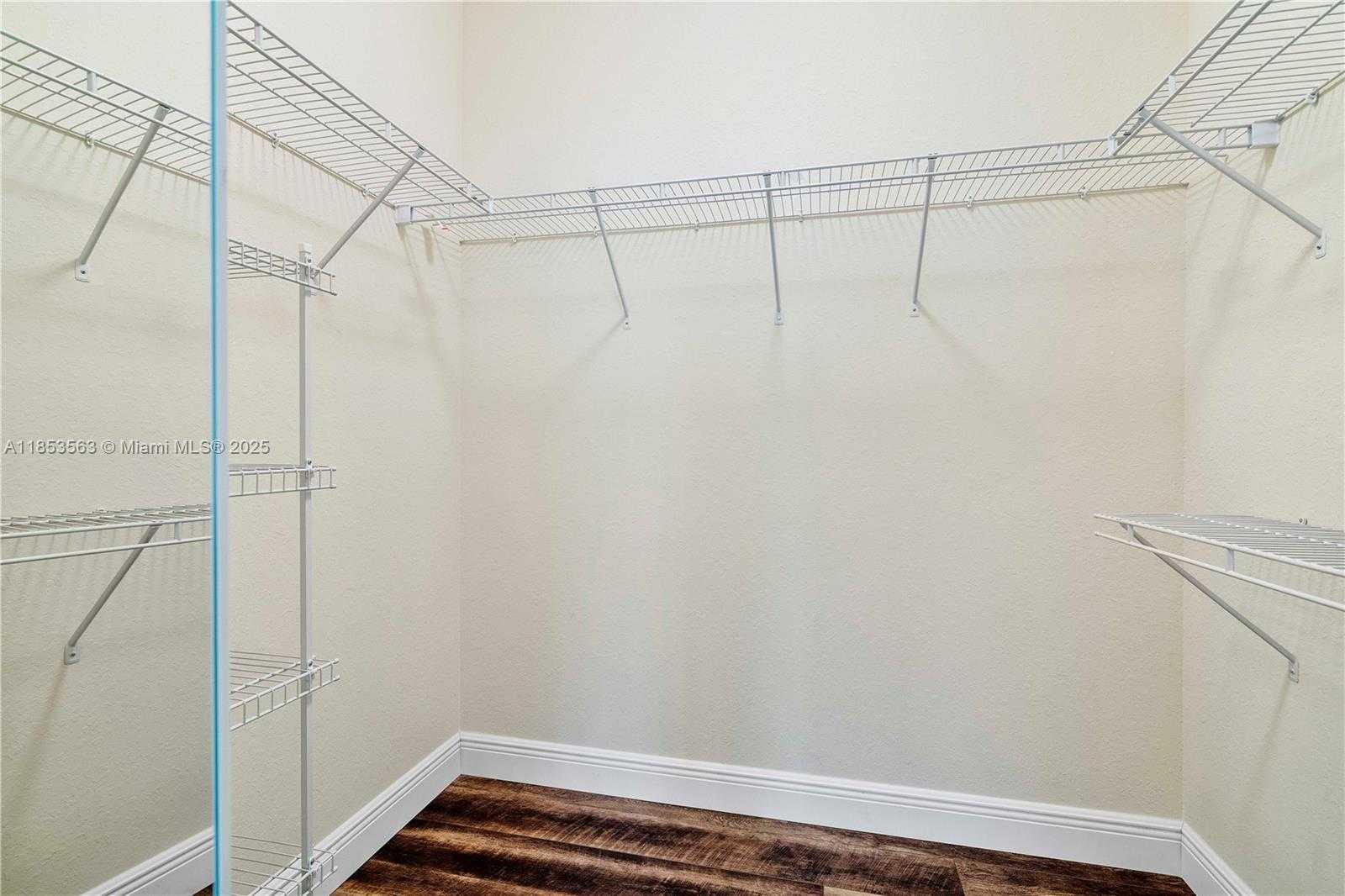 Small Image of 6116 EAST GRAND CYPRESS CIR E, Coconut Creek Number 41