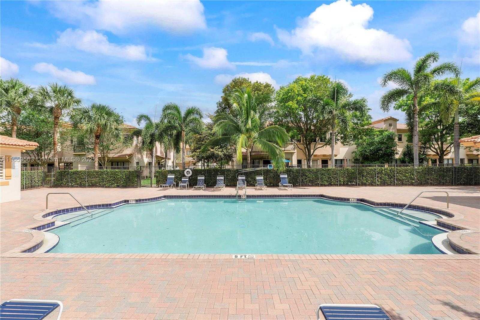 Small Image of 6116 EAST GRAND CYPRESS CIR E, Coconut Creek Number 49