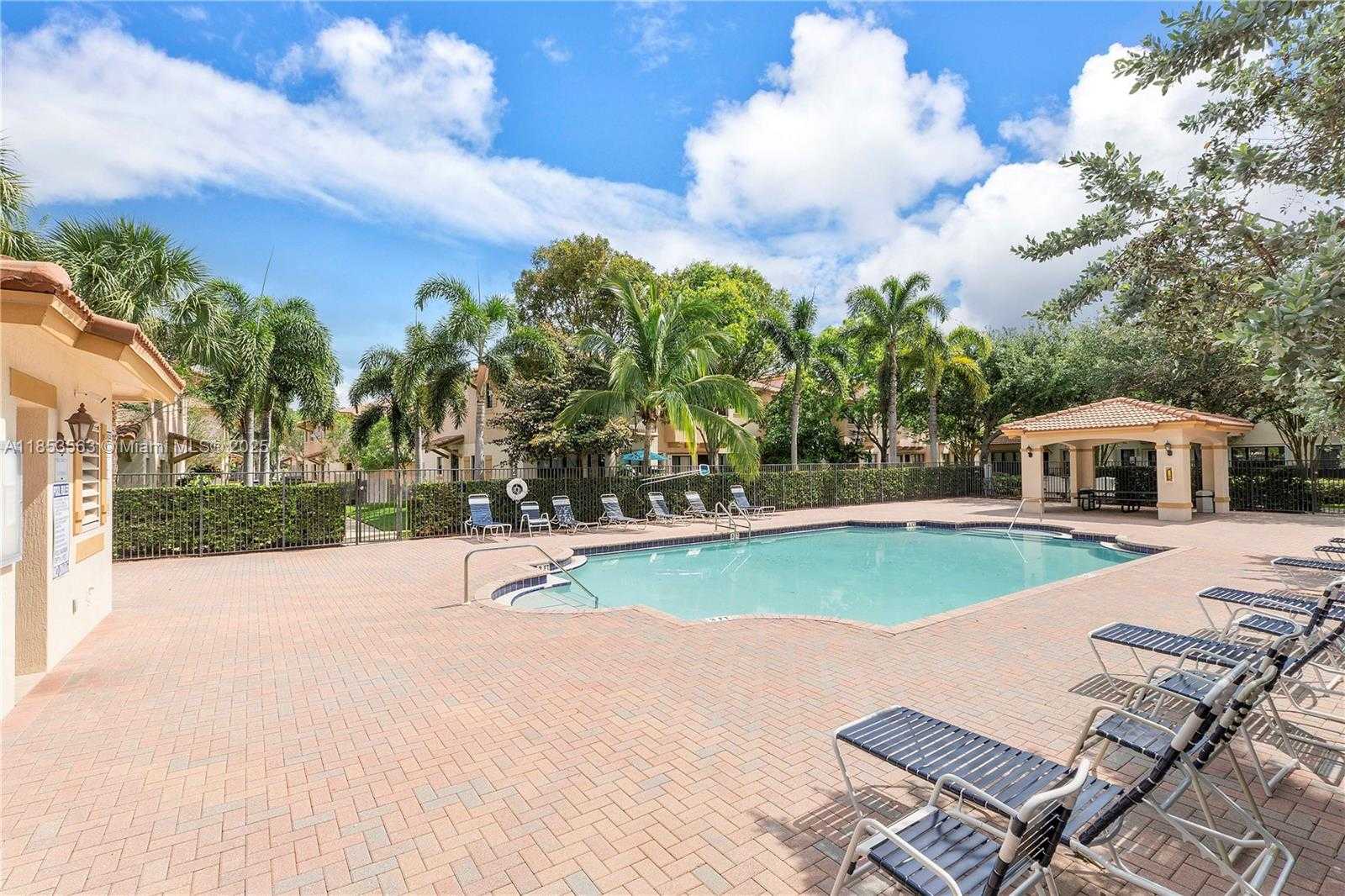 Small Image of 6116 EAST GRAND CYPRESS CIR E, Coconut Creek Number 50