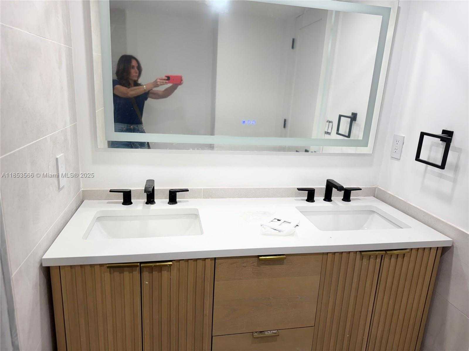 Small Image of 555 NORTH EAST 15TH ST #21I, Miami Number 7