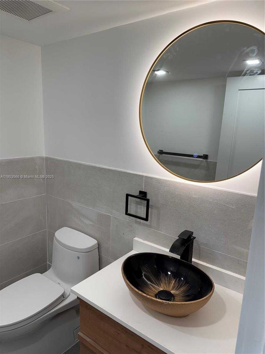 Small Image of 555 NORTH EAST 15TH ST #21I, Miami Number 9