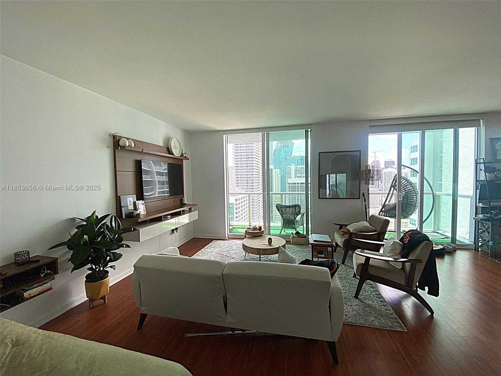 Small Image of 244 BISCAYNE BLVD #3707, Miami Number 17