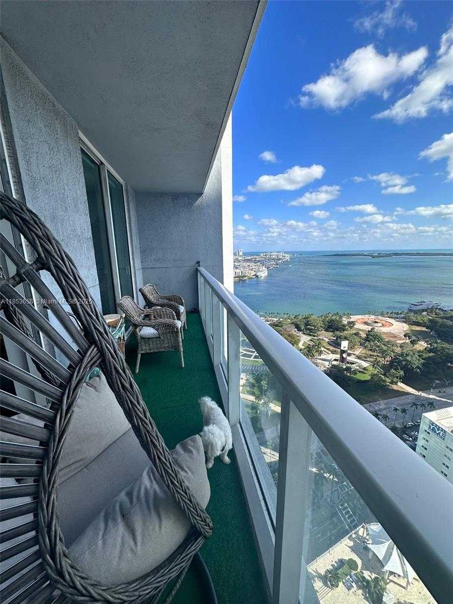 Small Image of 244 BISCAYNE BLVD #3707, Miami Number 25