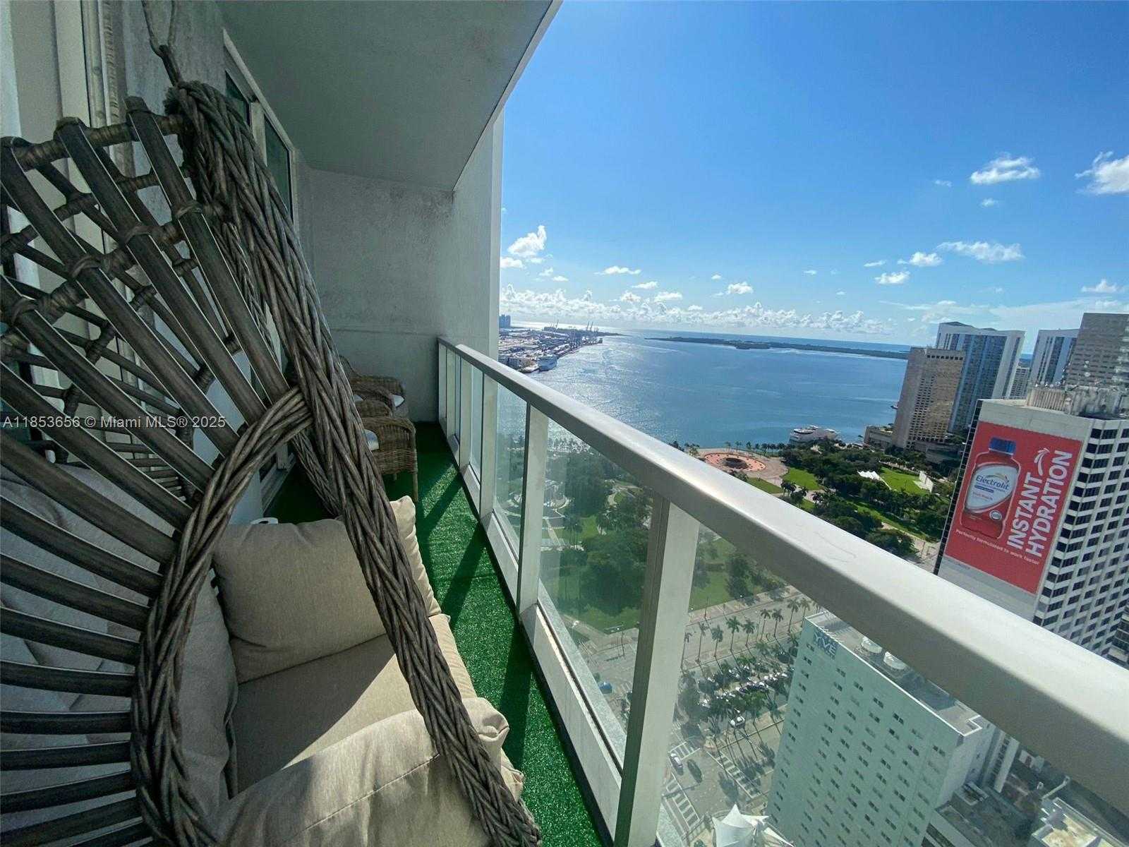 Small Image of 244 BISCAYNE BLVD #3707, Miami Number 26