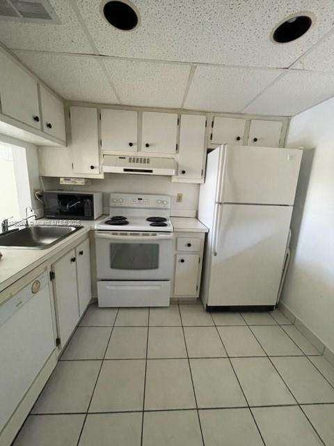 Small Image of 9235 LAGOON PL #407, Davie Number 4