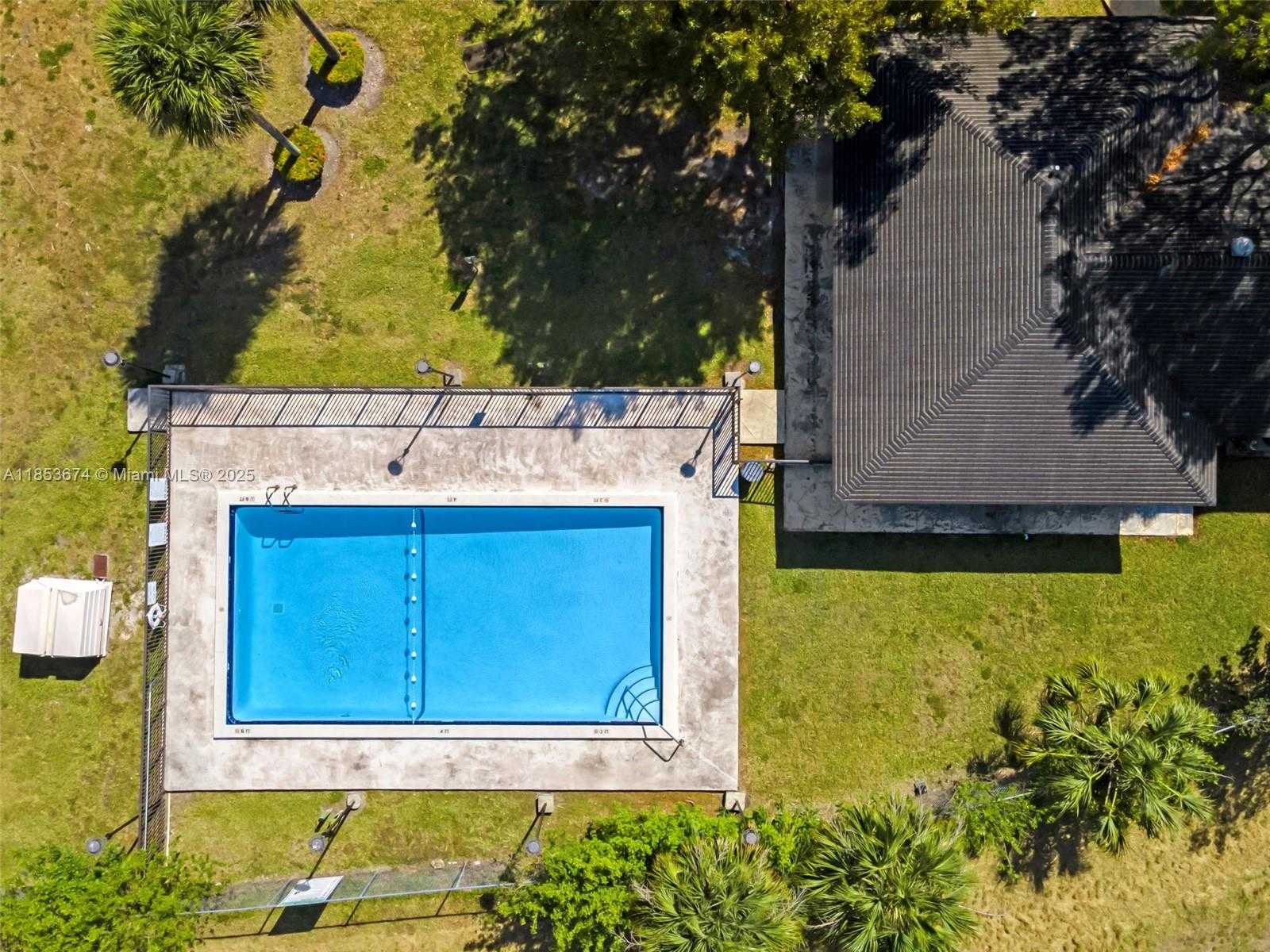 Small Image of 5900 SOUTH WEST 127TH AVE #3101, Miami Number 36