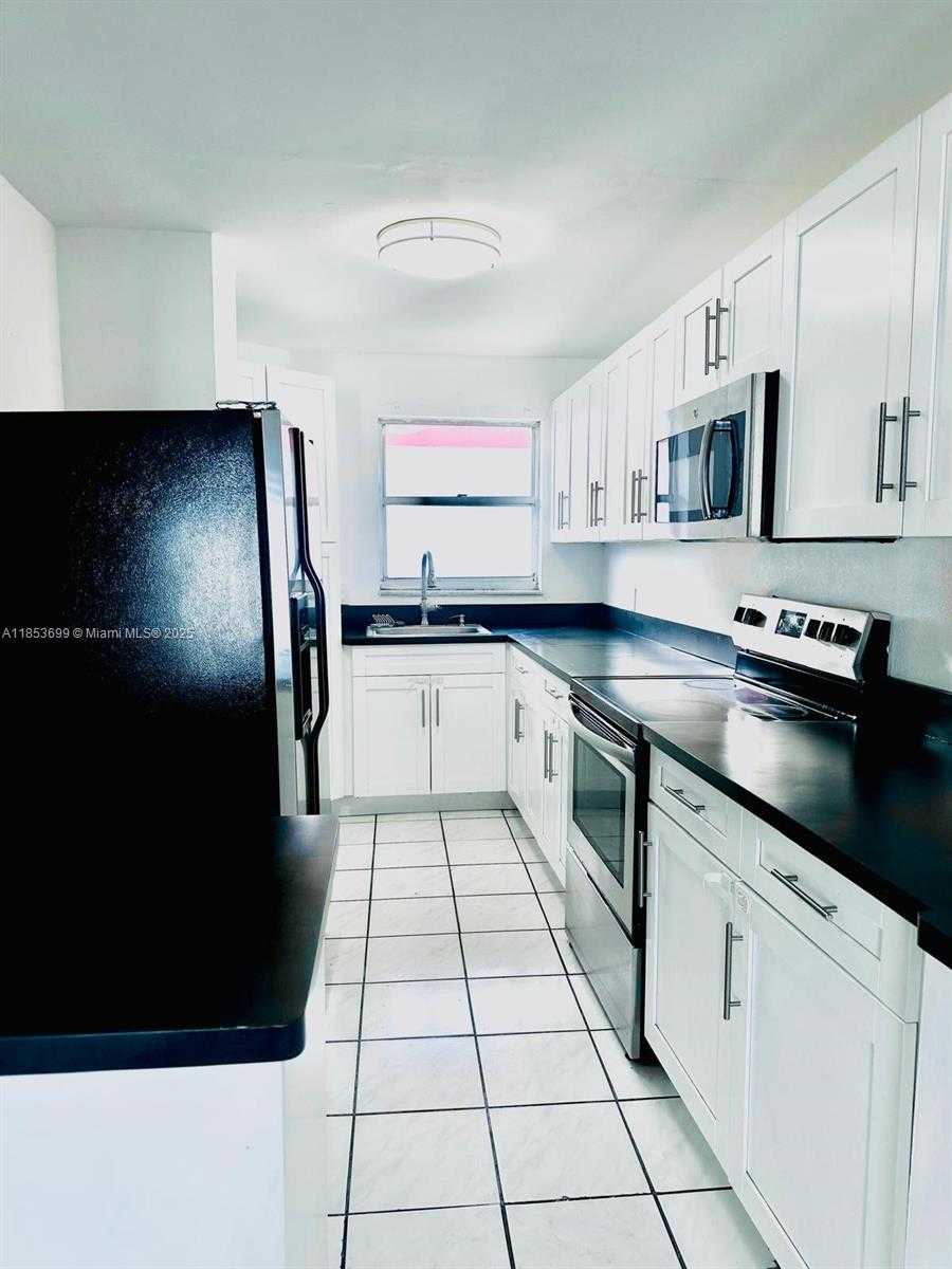 Small Image of 1750 WEST 46TH ST #535, Hialeah Number 14