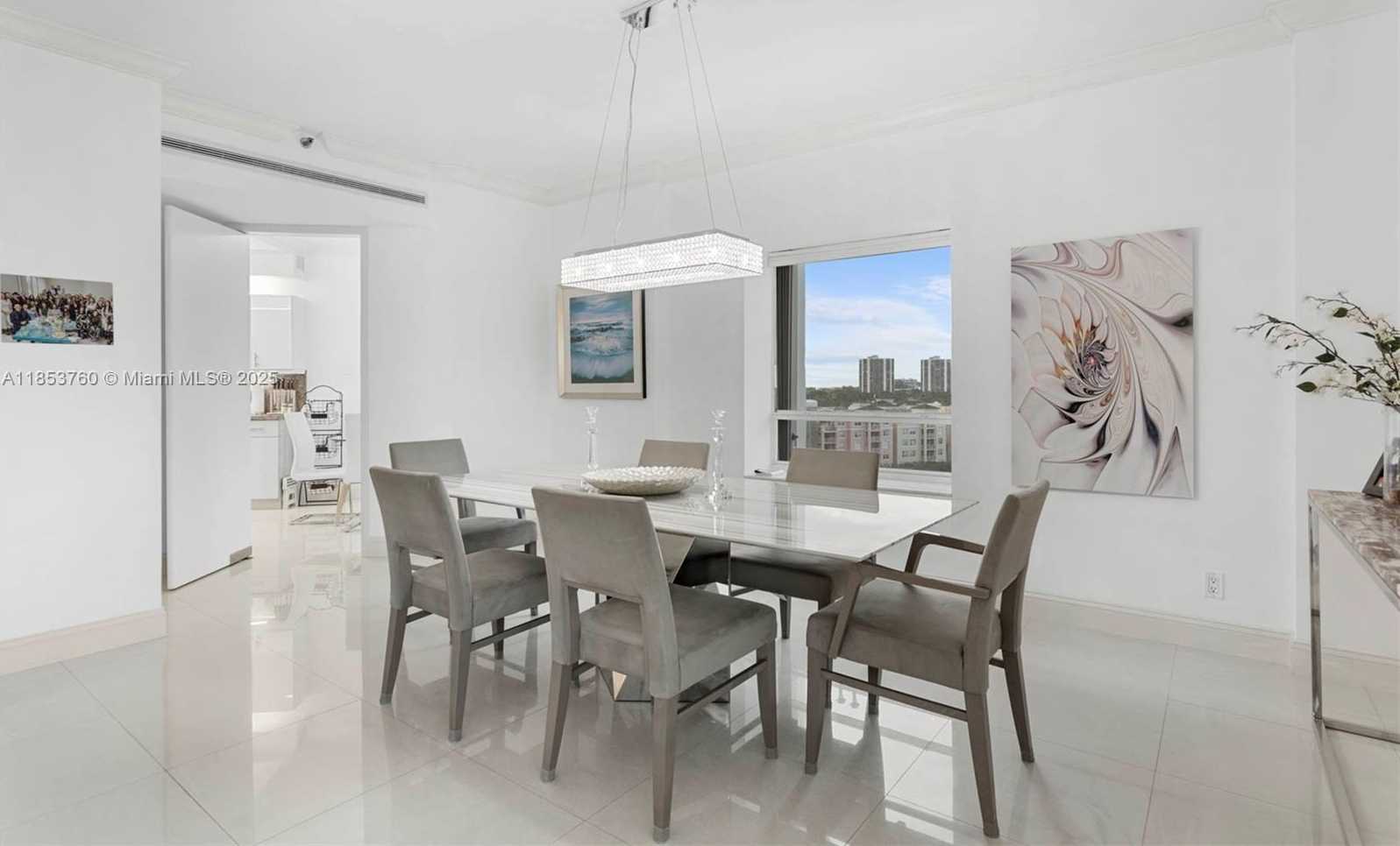 Small Image of 19500 TURNBERRY WAY #7A, Aventura Number 16
